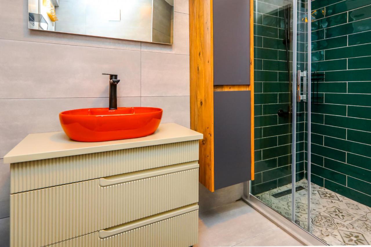 Vibrant Flat 500 M To Uskudar Ferry Station Apartment Истанбул Екстериор снимка